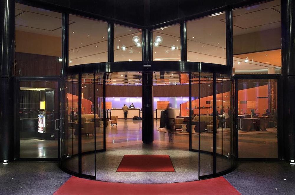 Sheraton Grand Esplanade Hotel