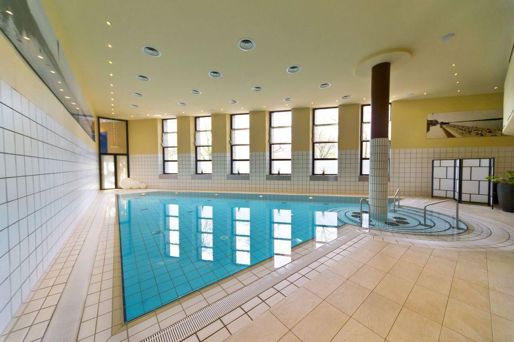 Sheraton Grand Esplanade Hotel