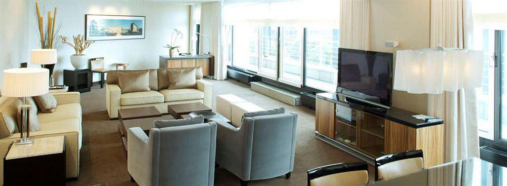Sheraton Grand Esplanade 5* Berlín